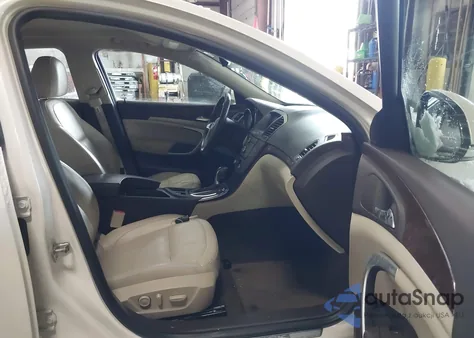 2012 Buick Regal Turbo - Premium 1 from USA, damaged, VIN 2G4GS5EV7C9213625